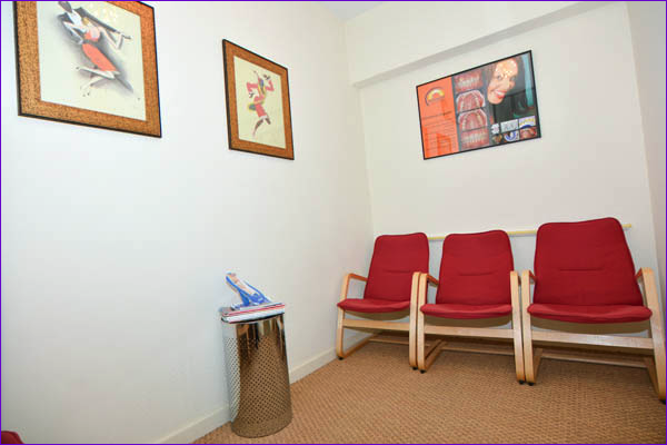 Salle-attente-Adultes-cabinet-orthodontie-docteur Tarot-Avignon-Vaucluse